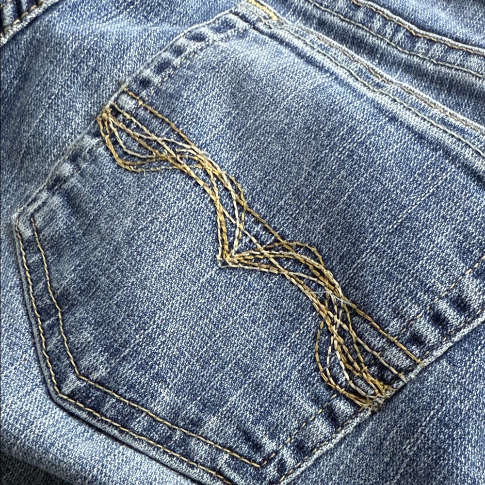 Wrangler Classic Blue Denim Jeans       Size 4 x 30 - Picture 4 of 6
